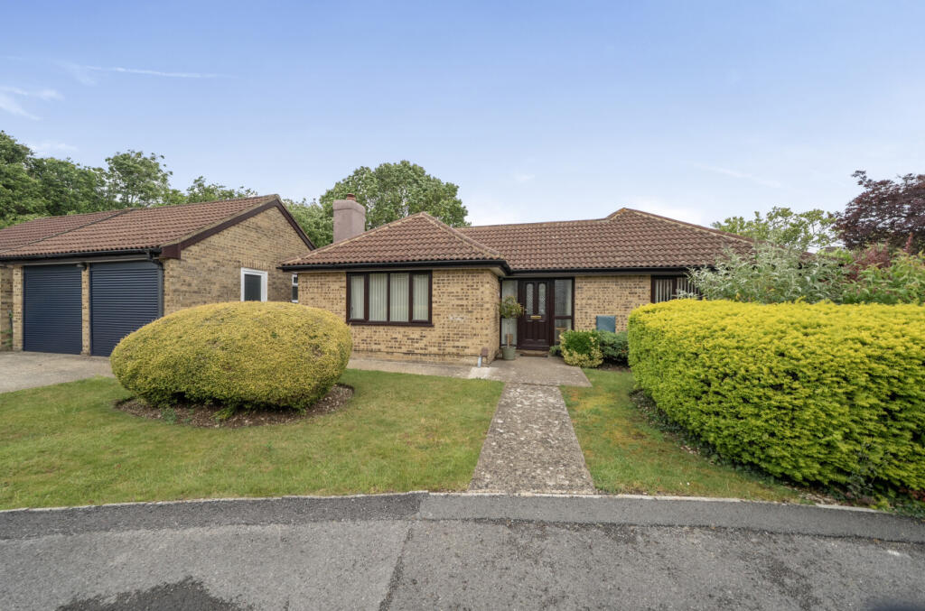 Main image of property: Furzehall Avenue, Fareham, Hampshire, PO16