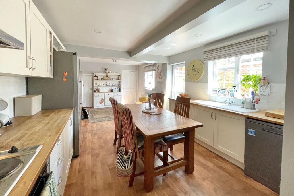 House in Surrey Heath, Surrey - View 2