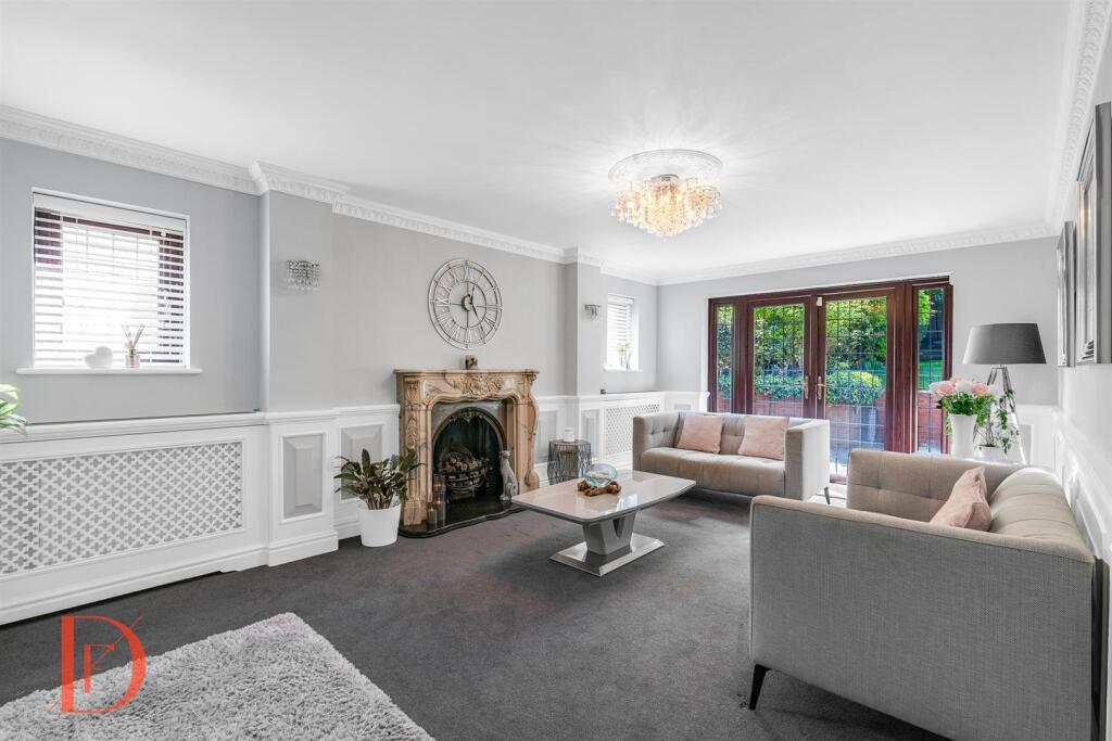 Ollards Grove, Loughton photo 4