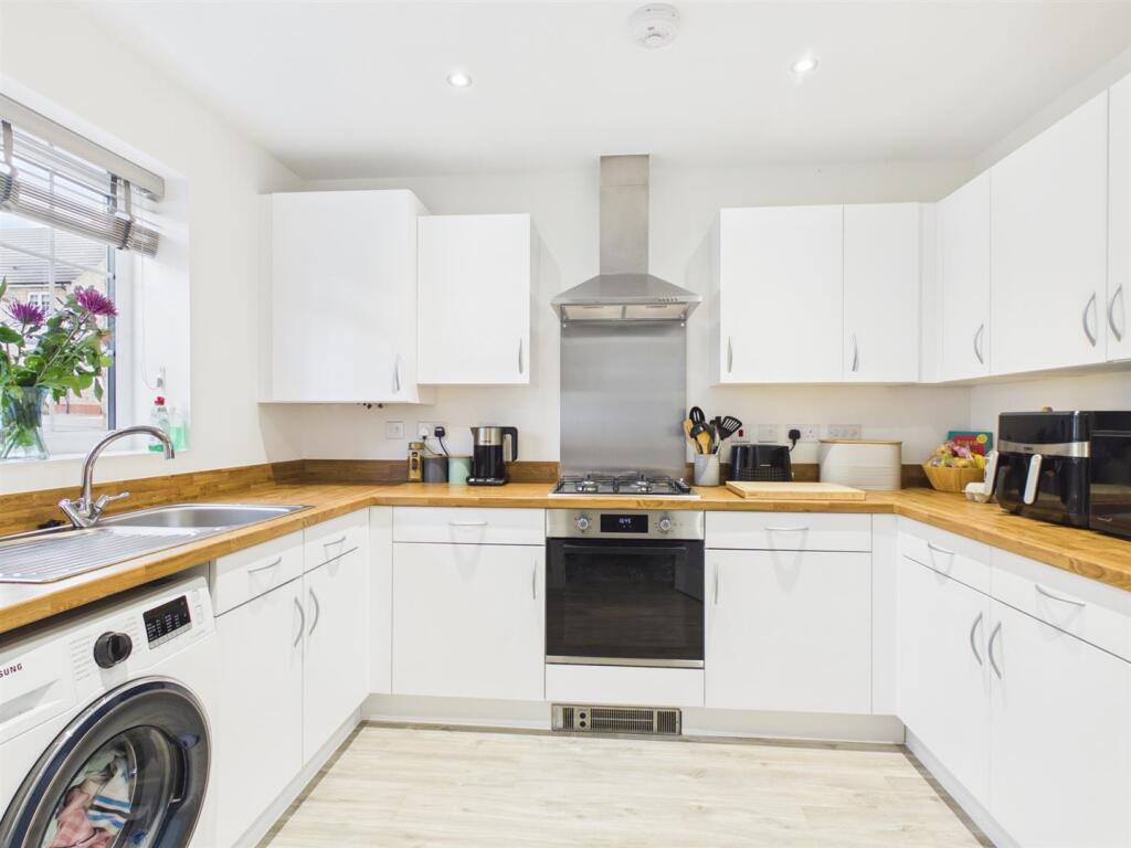 House in Amber Valley, Ripley - View 5