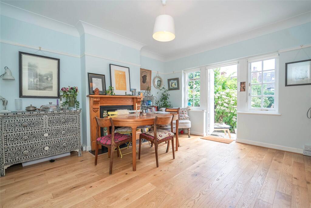 House in London - View 3