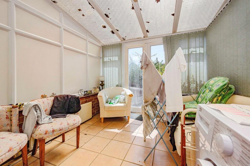 House in Watford, Hertfordshire - View 5