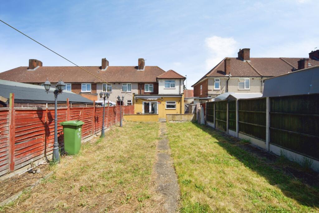House in London - View 5