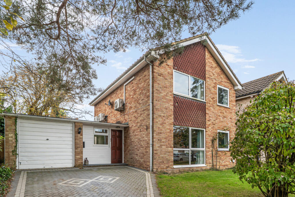 Main image of property: Vincent Close, Fetcham, KT22