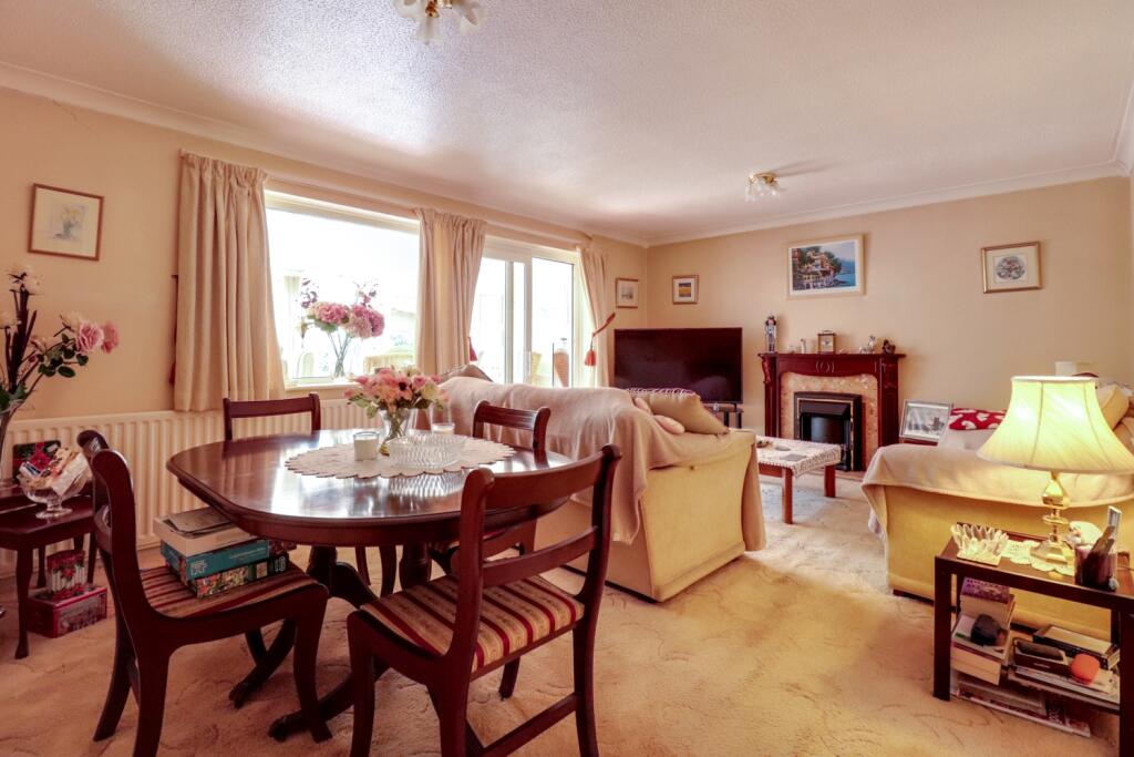 Louisa Place, Exmouth, EX8 2AL photo 2