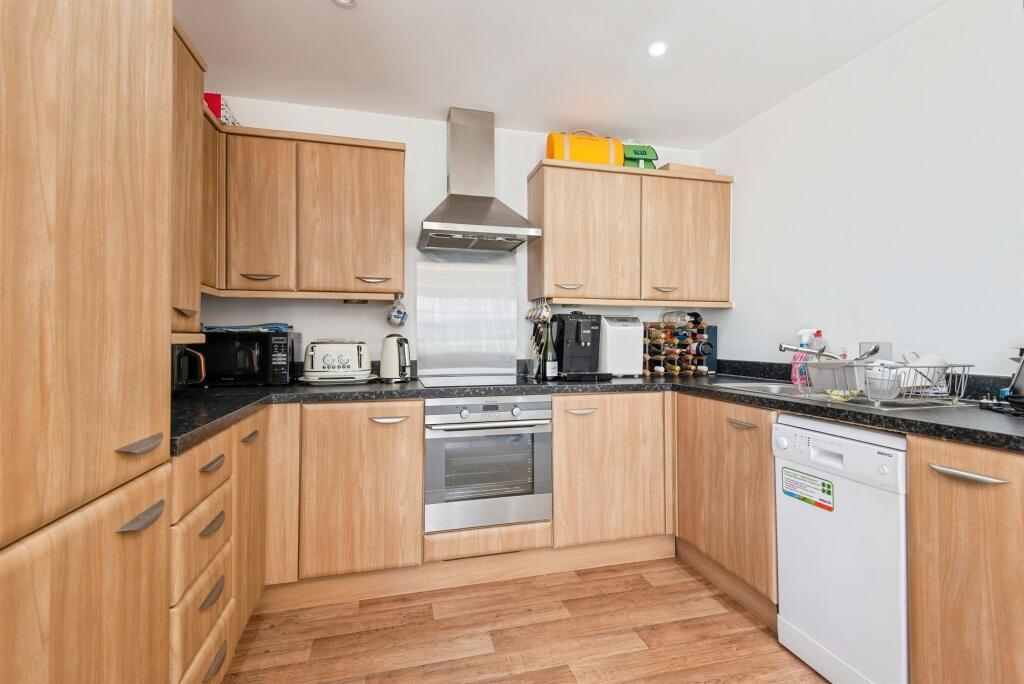 Apartment in Stevenage - View 3