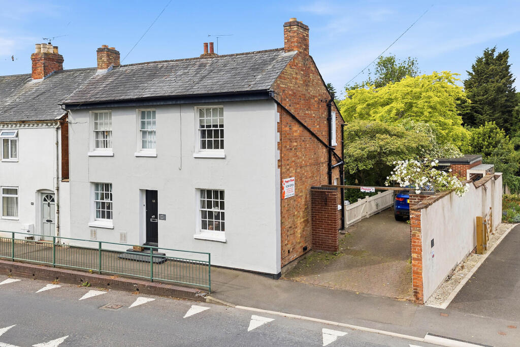 Main image of property: Oxford Street, Southam