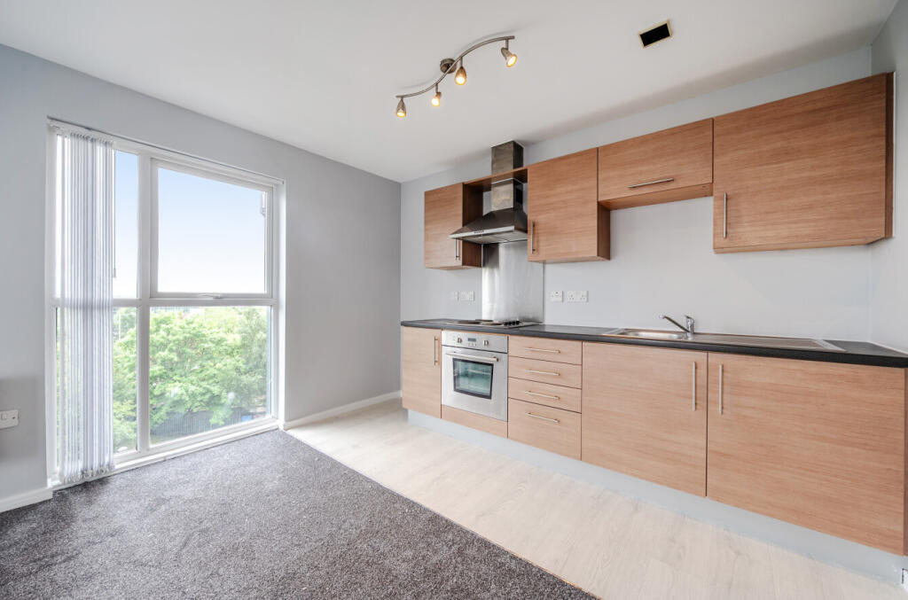 Stillwater Drive, Manchester, Greater Manchester photo 4