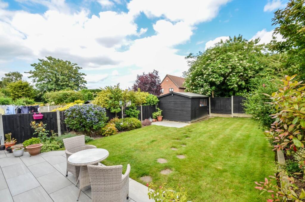 Belfairs Drive, Leigh-On-Sea photo 3