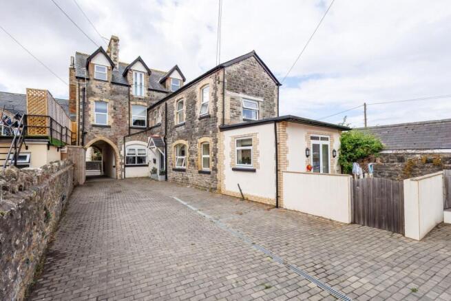 Graig Apartments Cowbridge & Offices, Cowbridge