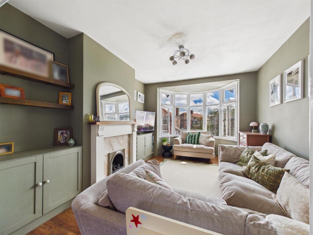 Closefield Grove, Whitley Bay photo 4
