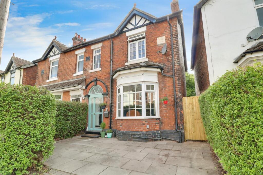 3-bed semi-detached on Audley Road, Alsager, £235,000