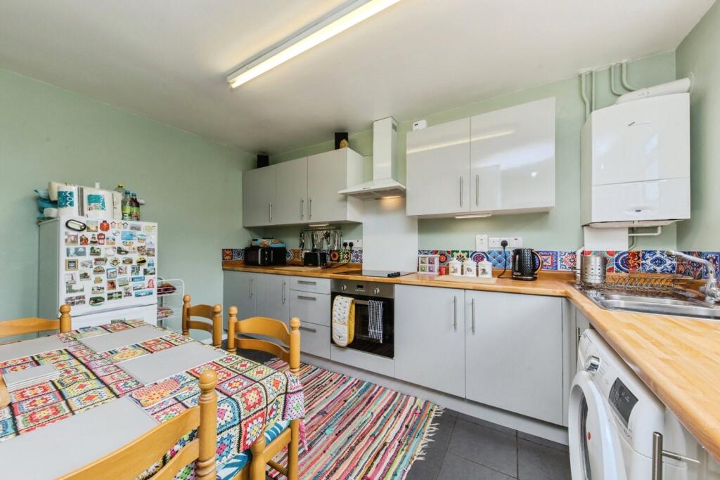 House in Stockport - View 4