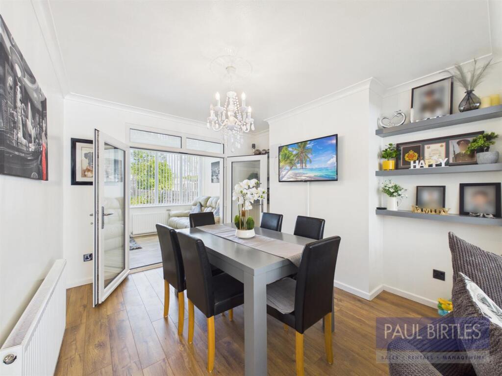 Balmoral Avenue, Flixton, Trafford, M41 9DU - Widok 5