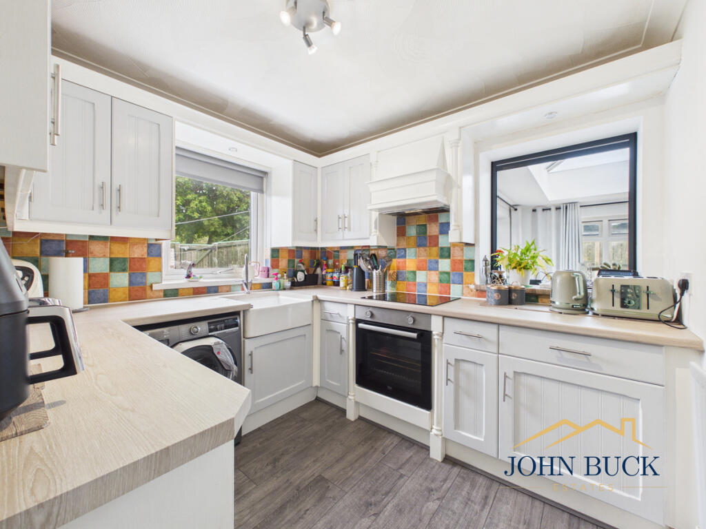 House in Sunderland, Albany - View 4