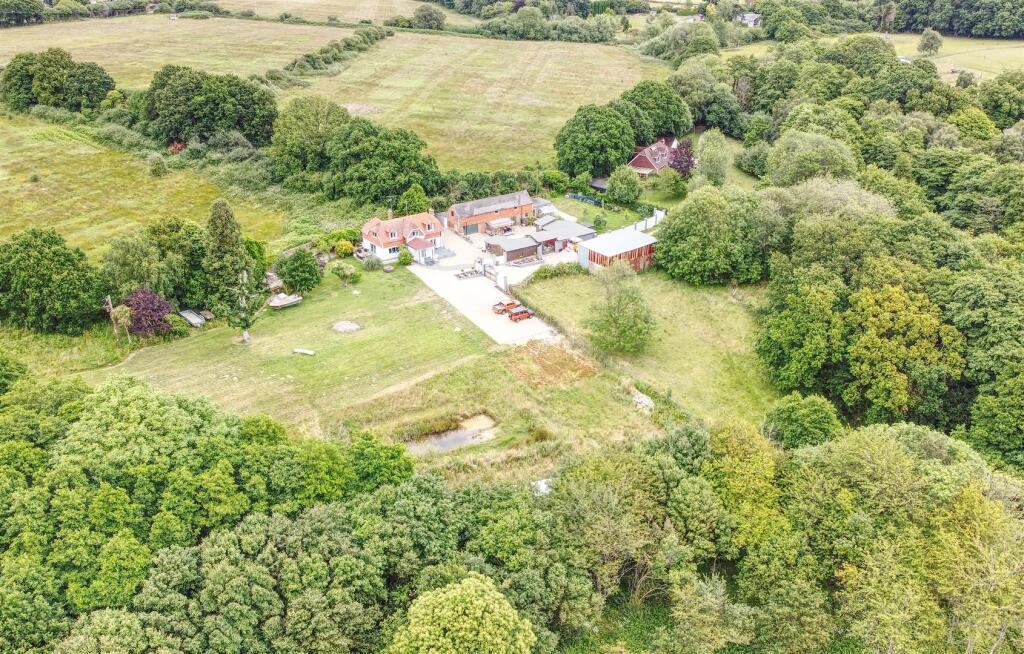 3-bed detached on St. Marys Lane, Bexhill-On-Sea, £850,000