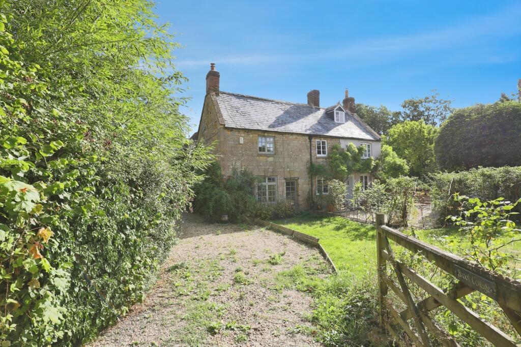 Main image of property: The Cross, Childswickham, Broadway, Worcestershire, WR12