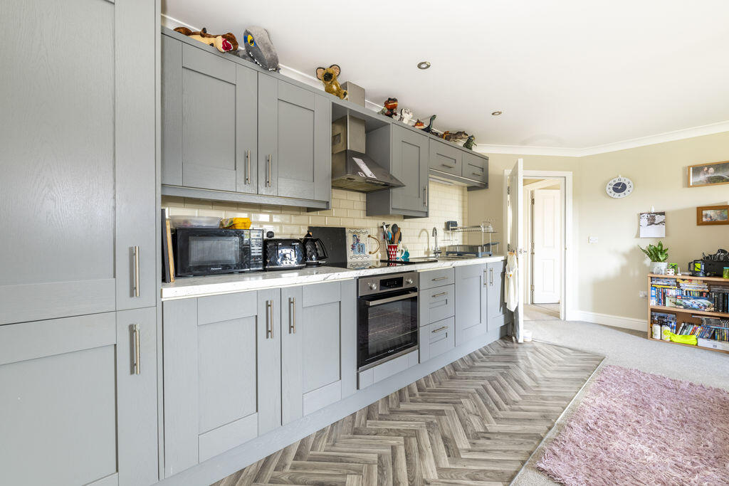 Apartment in Tonbridge - More