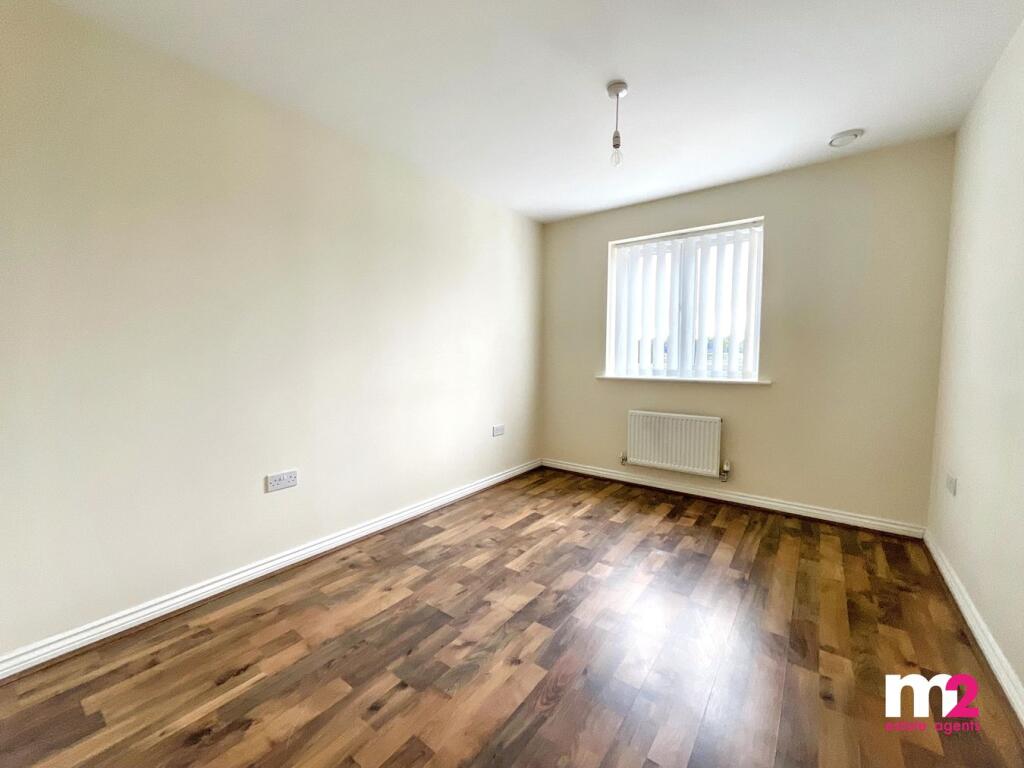Apartment in Newport, Victoria - More