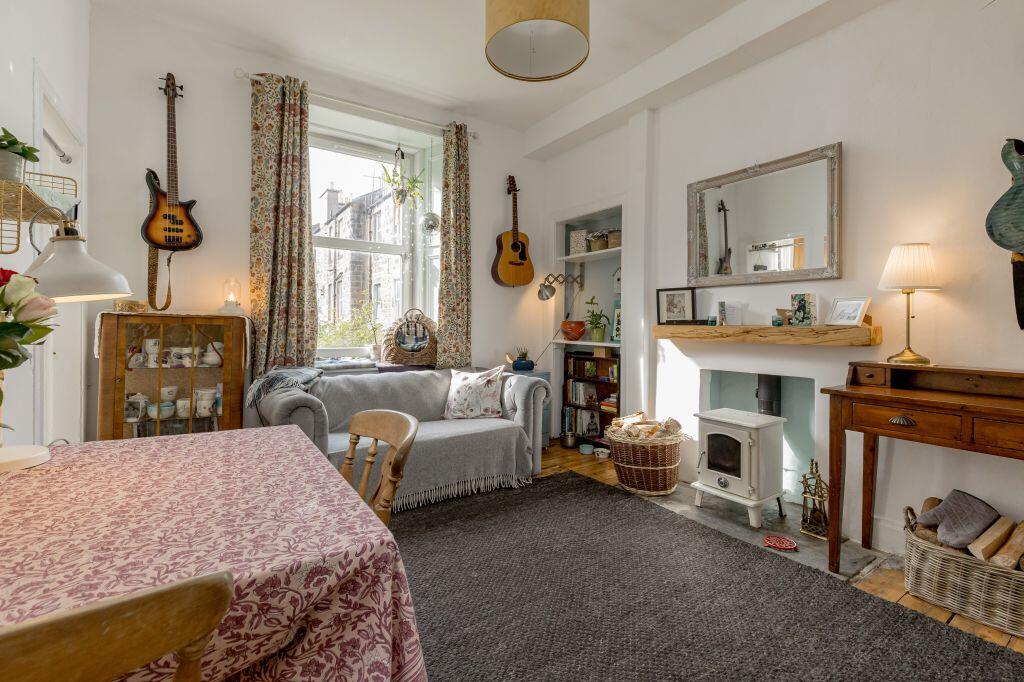 Apartment in Edinburgh, Lorne, Leith Central - View 3