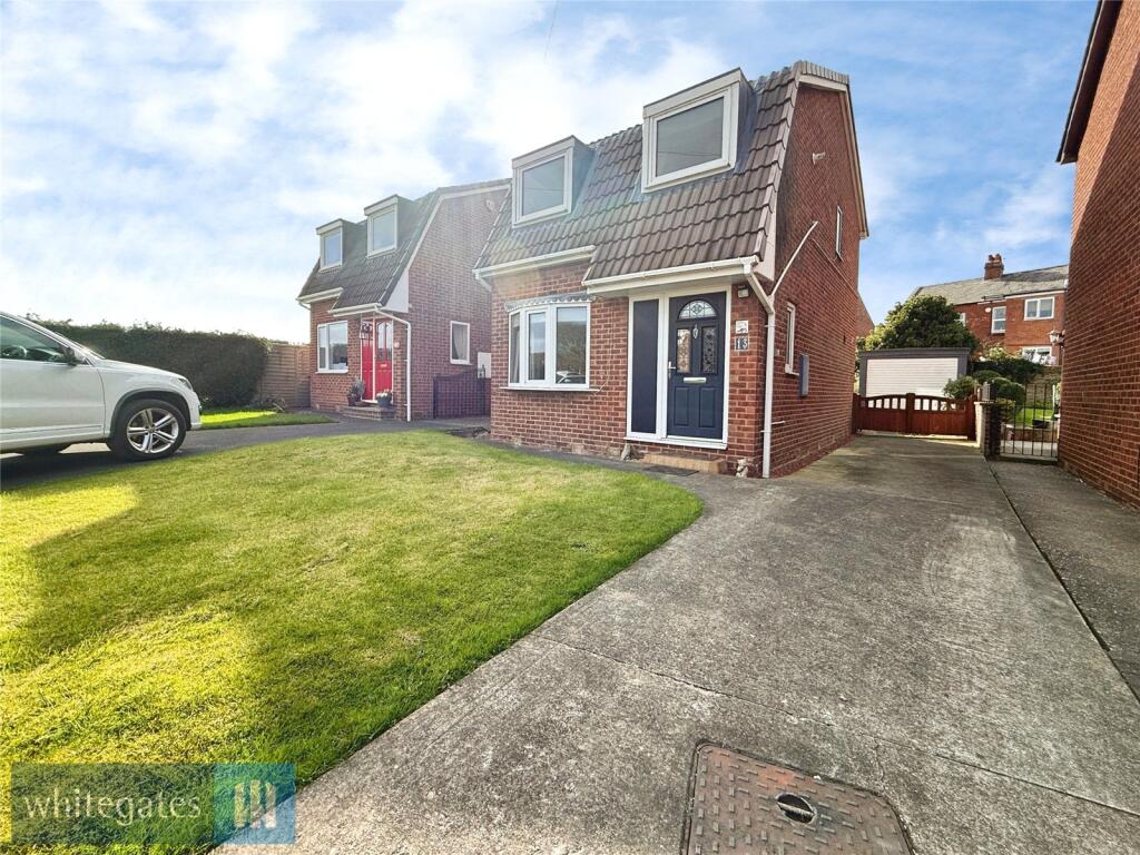 3-bed detached on Montrose Avenue, Darton, S75, £220,000