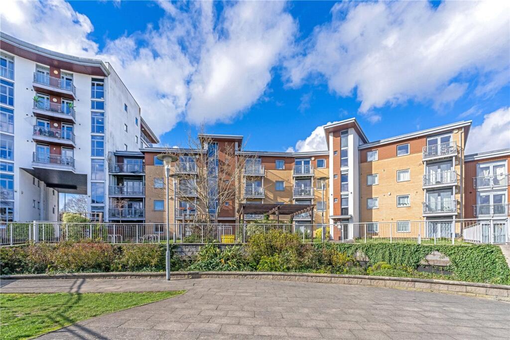 Main image of property: Kelvin Gate, Bracknell, Berkshire, RG12