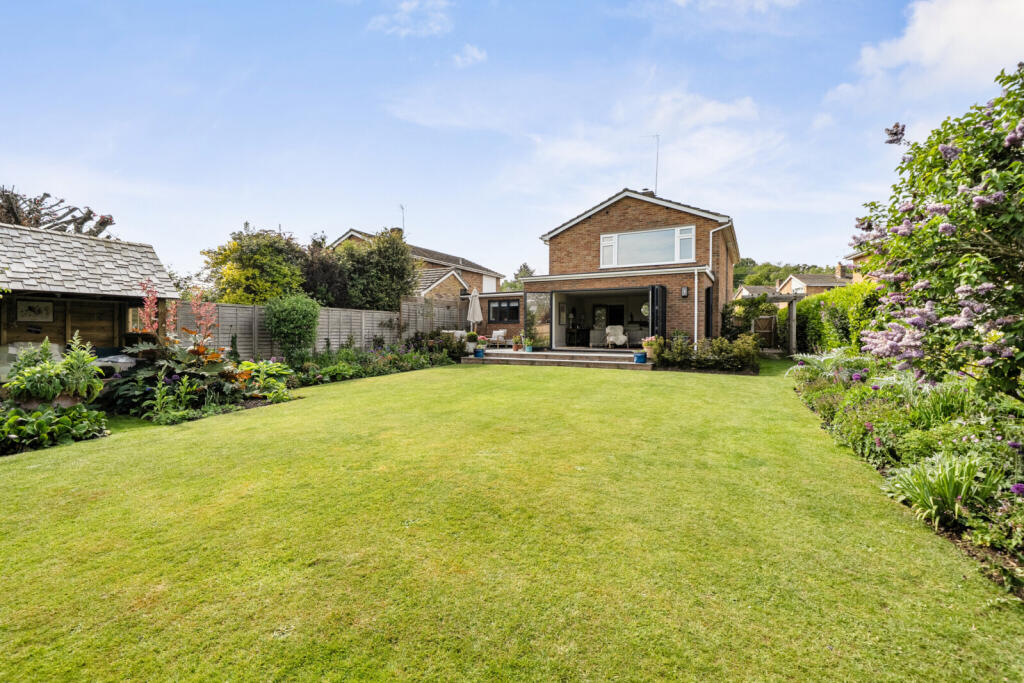House in South Oxfordshire, Goring Heath