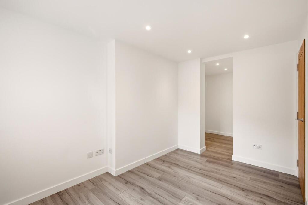 Warwick Place, Leamington Spa, CV32 - View 6