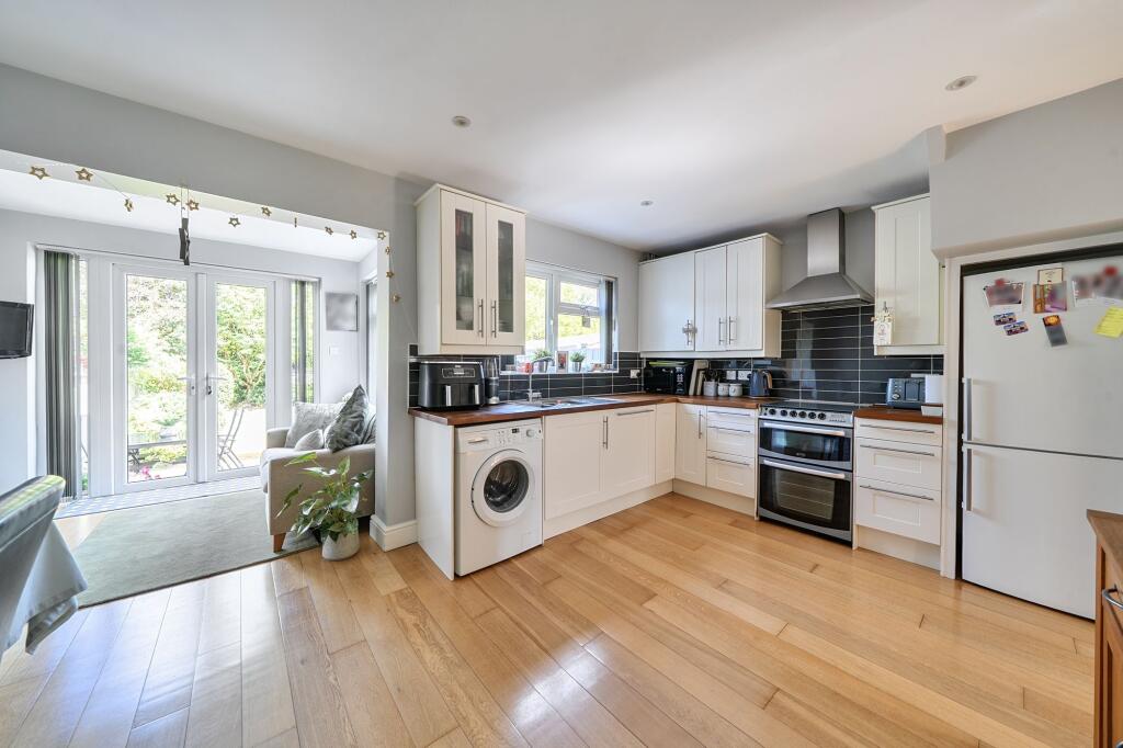 House in London - View 5
