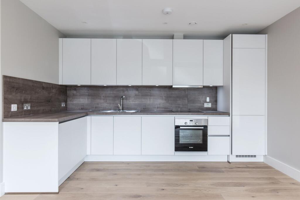 Main image of property: Flat 43 Sidcup House 12-18 Station Road