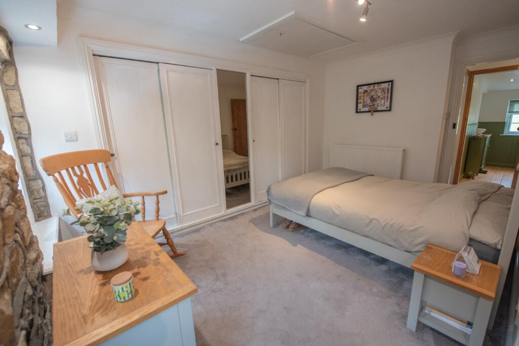 Lavender Cottage, 7 Middleton, Cowling BD22 0DQ - View 6