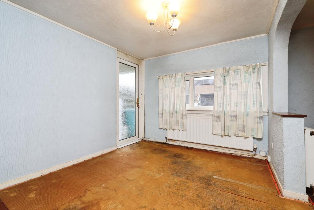 House in Cumbernauld, Abronhill - View 4