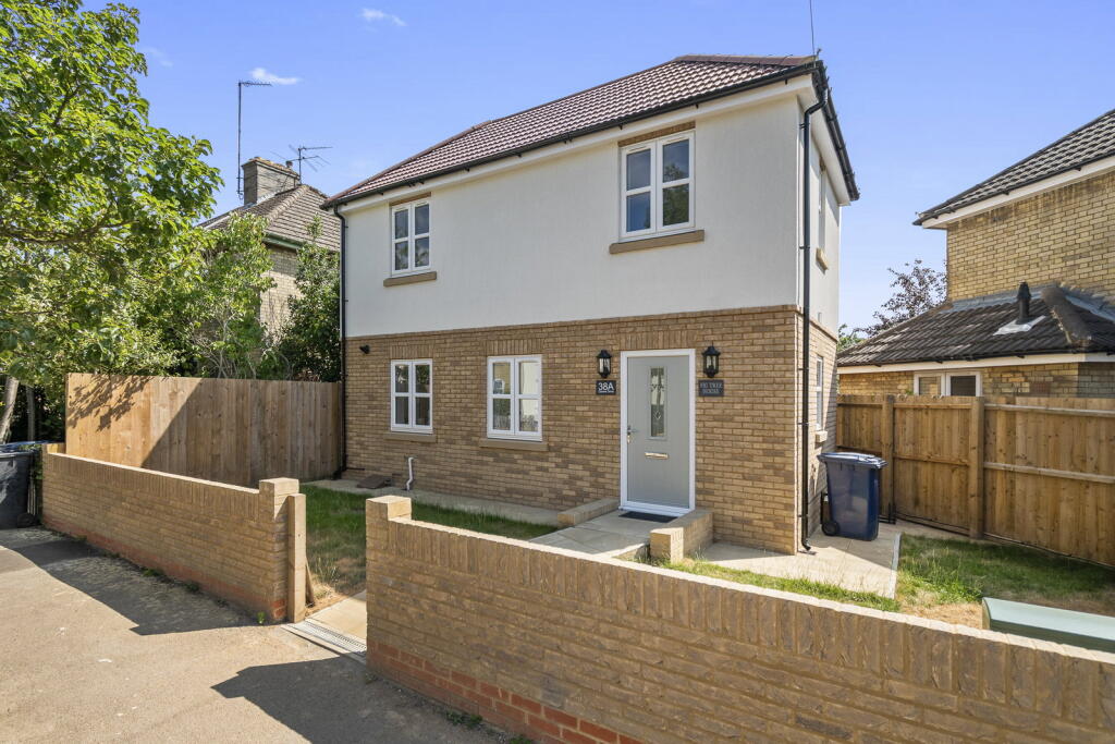 Main image of property: Darwin Drive, Cambridge, CB4 3HH