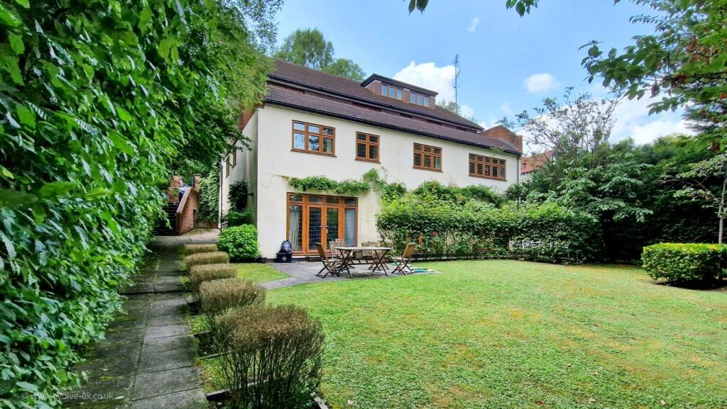 Main image of property: Woodlands Close, Gerrards Cross, Buckinghamshire