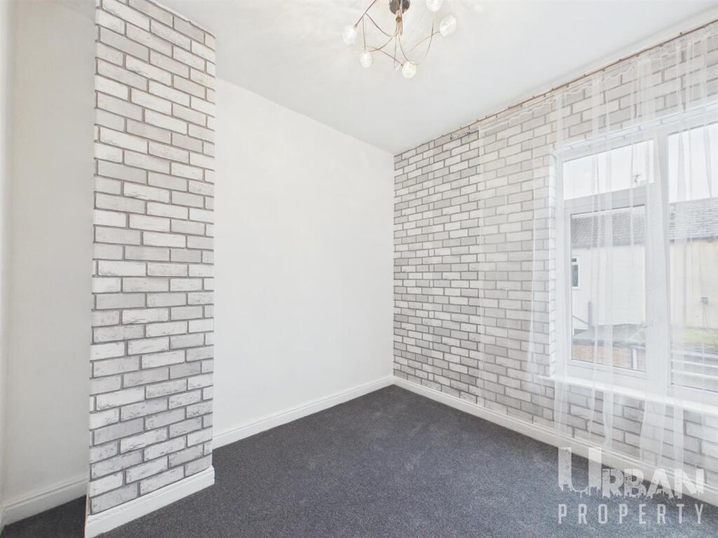 House in Hull, Kingston upon Hull - More