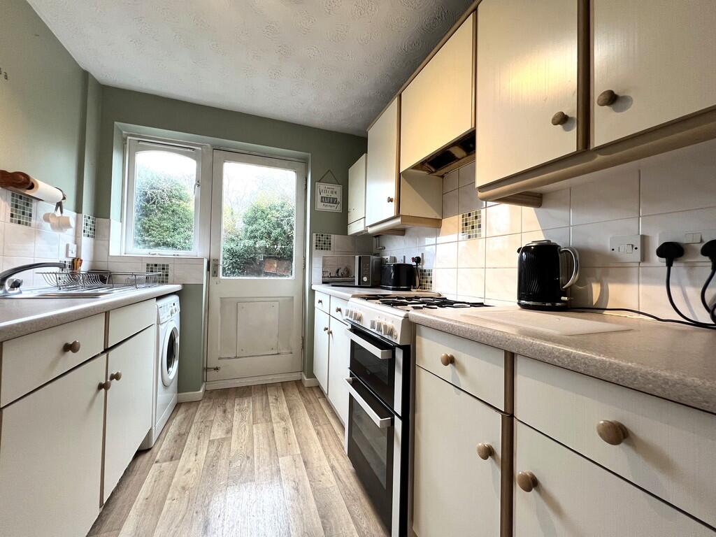 Curlew Avenue, Chatteris, Cambs., PE16 6PL photo 3