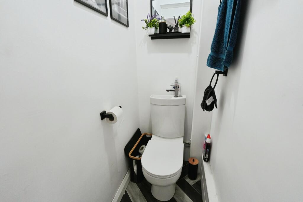 Additional image 8 of The Horseshoe, Oldbury, B68