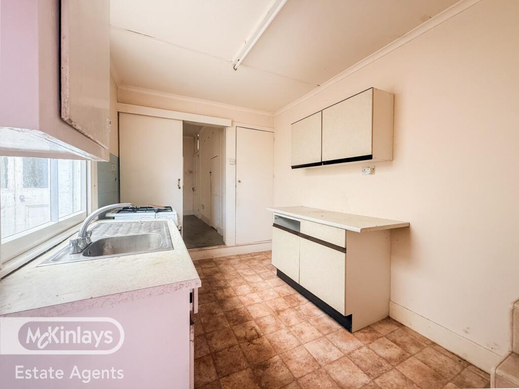 House in Taunton - View 4