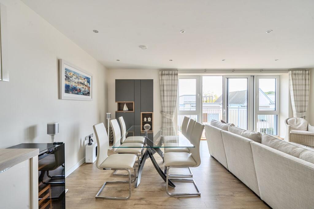 Apartment in Southampton - More