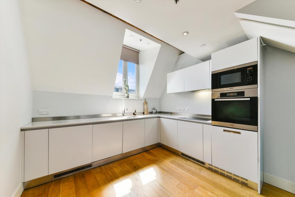 Apartment in London - View 2