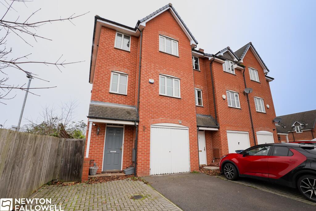 Main image of property: Waterfields, Retford, DN22