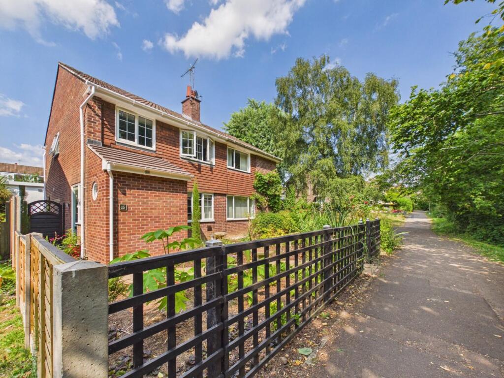Main image of property: Kempton Close, Thornbury, Bristol