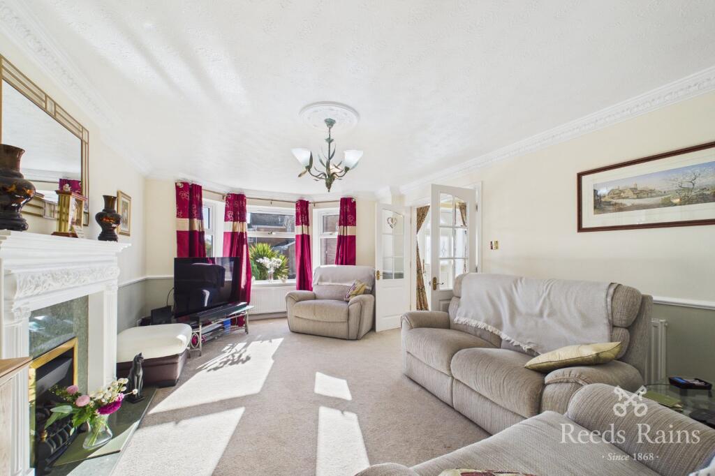 House in Sheffield, Woodhouse Mill, Beighton - View 4