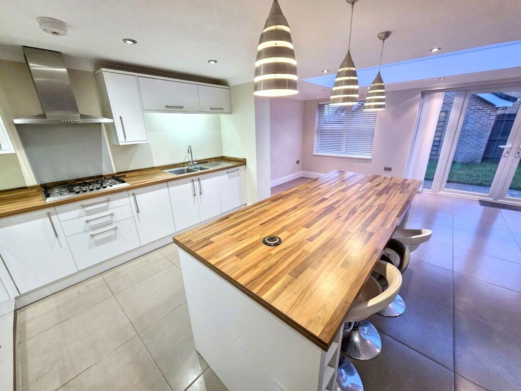 Latton Close, Cramlington, Northumberland, NE23 7XP photo 2