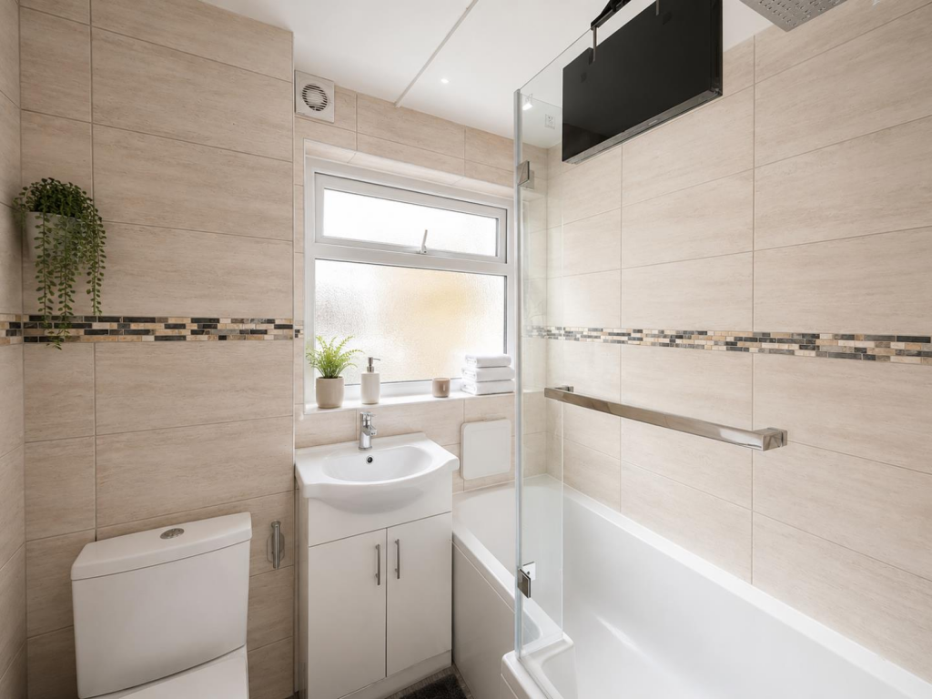 Apartment in Twickenham - View 4