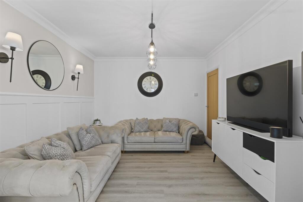 House in Wealden, Willingdon and Jevington - More