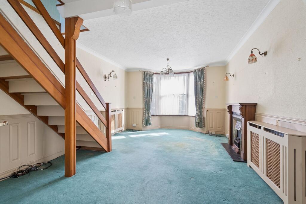 House in Watford - View 5