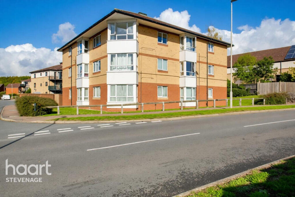 1-bed flat on Apollo Way, Stevenage, £170,000