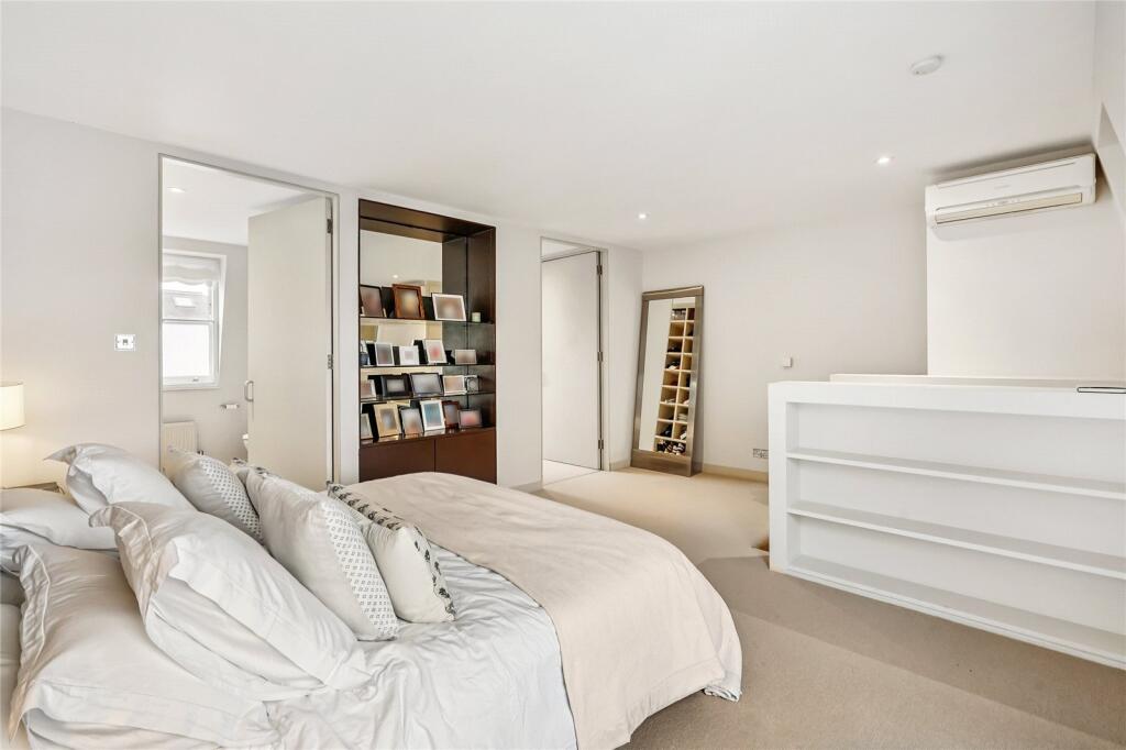House in London, Battersea - View 4