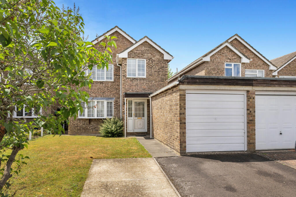 Main image of property: Ropley Close, Tadley, RG26